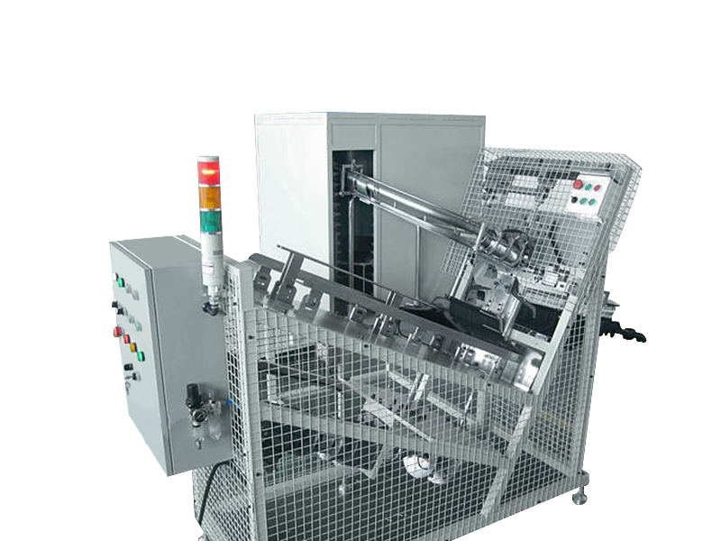 衣架自动插钩机提升出产效能的利器