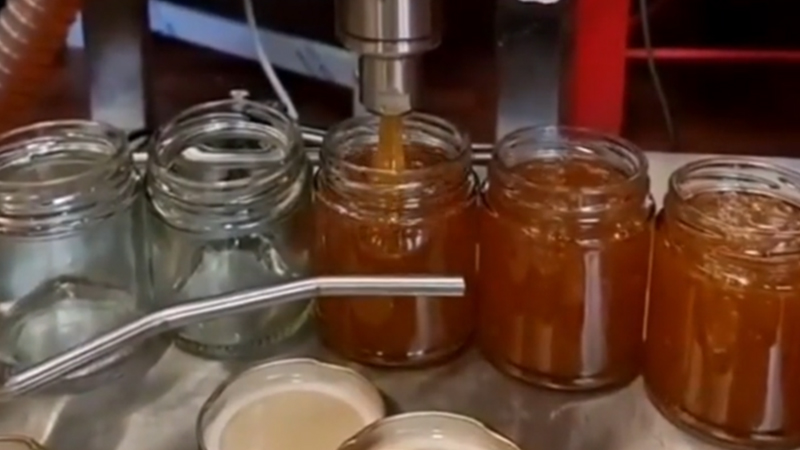 全自动酱料包装机：提升酱料出产效能与包装品质的智能设备